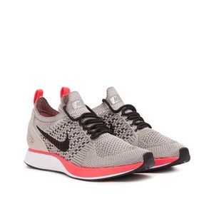 Nike Women’s Mariah Flyknit Racer